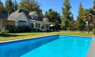 VENTA CASA EN CONDOMINIO DE ZAPALLAR EN CURICÓ