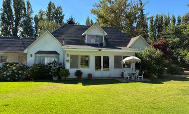 VENTA CASA EN CONDOMINIO DE ZAPALLAR EN CURICÓ