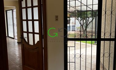 VENTA CASA PIRINEOS II EN AV ESPAÑA DE CURICO