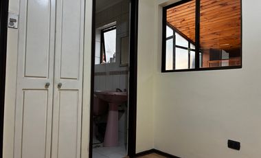 VENTA CASA PIRINEOS II EN AV ESPAÑA DE CURICO