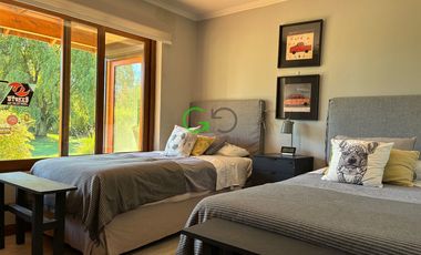 VENTA CASA EN CONDOMINIO DE ZAPALLAR EN CURICÓ