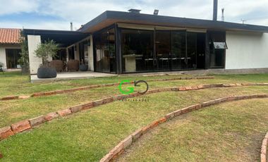 VENTA CASA EN CONDOMINIO DE ZAPALLAR EN CURICO