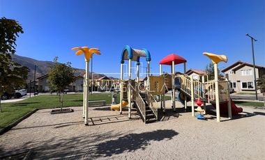 Casa en Arriendo en Ayres de Chicureo