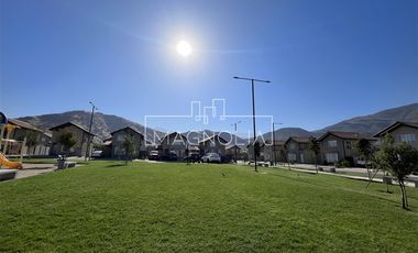 Casa en Arriendo en Ayres de Chicureo