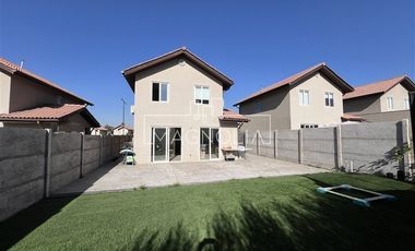 Casa en Arriendo en Ayres de Chicureo