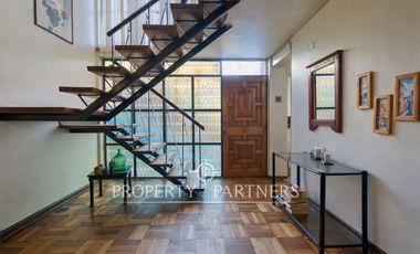 Venta Casa amplia con gran terreno y excelente ubicación en Ñuñoa