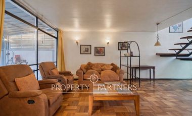 Venta Casa amplia con gran terreno y excelente ubicación en Ñuñoa