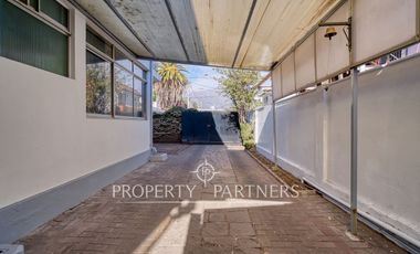 Venta Casa amplia con gran terreno y excelente ubicación en Ñuñoa