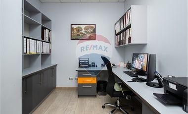 OPORTUNIDAD BODEGA/SALA DE VENTAS/OFICINAS COLINA