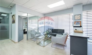 OPORTUNIDAD BODEGA/SALA DE VENTAS/OFICINAS COLINA