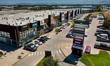 OPORTUNIDAD BODEGA/SALA DE VENTAS/OFICINAS COLINA