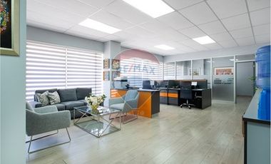 OPORTUNIDAD BODEGA/SALA DE VENTAS/OFICINAS COLINA