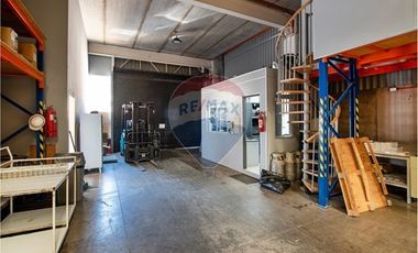 OPORTUNIDAD BODEGA/SALA DE VENTAS/OFICINAS COLINA