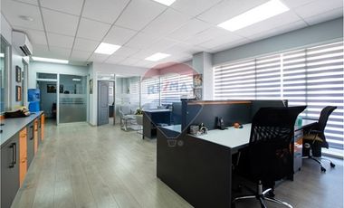 OPORTUNIDAD BODEGA/SALA DE VENTAS/OFICINAS COLINA