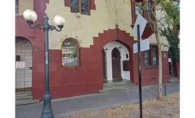 Casa 4 Dormitorios Eleodoro Yáñez. En segundo piso