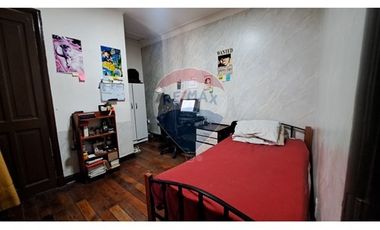 Casa 4 Dormitorios Eleodoro Yáñez. En segundo piso