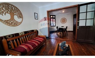 Casa 4 Dormitorios Eleodoro Yáñez. En segundo piso