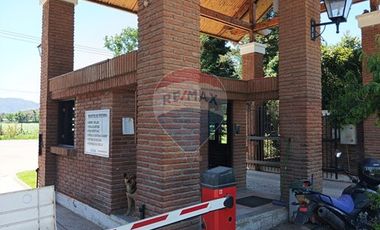 Terreno 5.000 m2 con luz y agua en M. Pinto.
