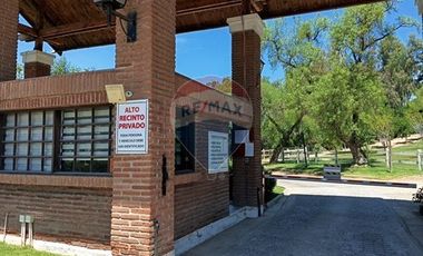 Terreno 5.000 m2 con luz y agua en M. Pinto.
