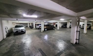 Arriendo de estacionamiento tandem