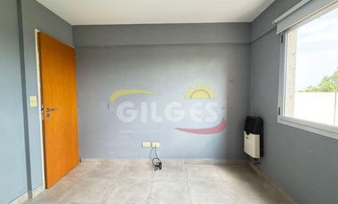 Alquiler de Departamento 2 Ambientes  en Haedo al Frente con Balcón Muy buen estado