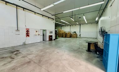 Galpón en  Venta Ramos Mejía