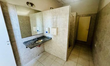Galpón en  Venta Ramos Mejía