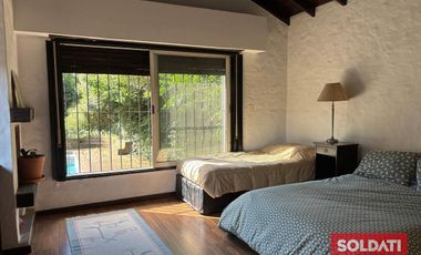 Casa a  la venta - Los Nogales.