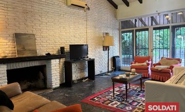Casa a  la venta - Los Nogales.