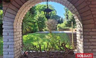 Casa a  la venta - Los Nogales.