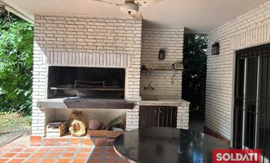 Casa a  la venta - Los Nogales.