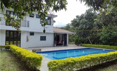 Casa Campestre En San Joaquín - La Mesa