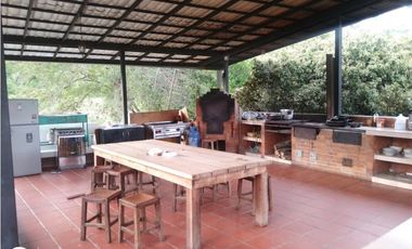 Hacienda Ganadera en La Mesa