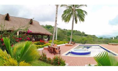 Hacienda Ganadera en La Mesa