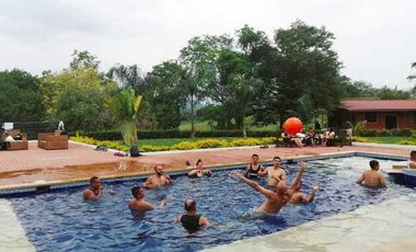 Hacienda Ganadera en La Mesa