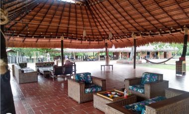 Hacienda Ganadera en La Mesa