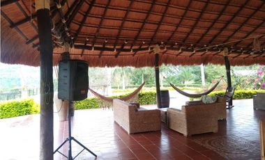 Hacienda Ganadera en La Mesa