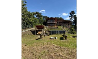 FINCA PEQUEÑA ALTAMENTE PRODUCTIVA CON CULTIVOS, TURISMO  EN FILANDIA
