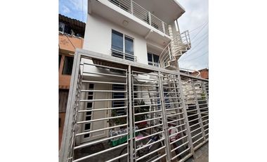 VENTA DE CASA  TRES NIVELES EN CONDOMINIO VILLA DEL SOL JAMUND VALLE