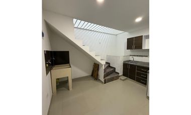 VENTA DE CASA  TRES NIVELES EN CONDOMINIO VILLA DEL SOL JAMUND VALLE