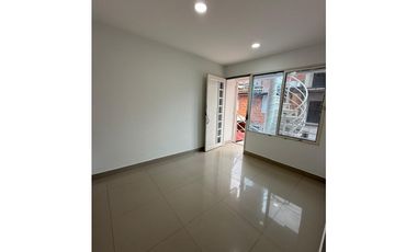 VENTA DE CASA  TRES NIVELES EN CONDOMINIO VILLA DEL SOL JAMUND VALLE