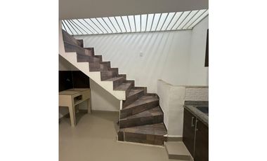 VENTA DE CASA  TRES NIVELES EN CONDOMINIO VILLA DEL SOL JAMUND VALLE