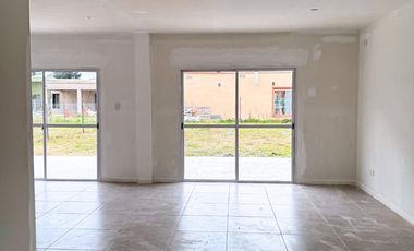 CASA 4 AMBIENTES EN VENTA, BARRIO SEMI CERRADO CARDALES CHICO, LOS CARDALES