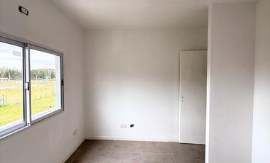CASA 4 AMBIENTES EN VENTA, BARRIO SEMI CERRADO CARDALES CHICO, LOS CARDALES