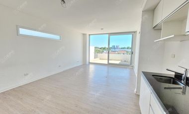 Pico 3100 - Saavedra - Monoambiente de 50 metros totales   Balcón aterrazado