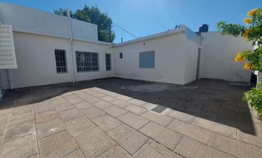 Casa en  Moreno al 1300 - Santo Tome