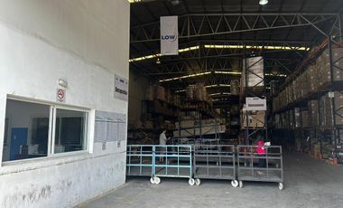 Depósito de 1680 m2 en Parque de Negocios - Escobar