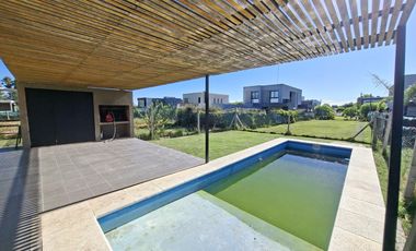 Casa de tres dormitorios en Gorina