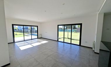 Casa de tres dormitorios en Gorina