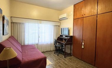 CASA 5 AMBIENTES EN VENTA, CENTRO DEL PUEBLO LOS CARDALES